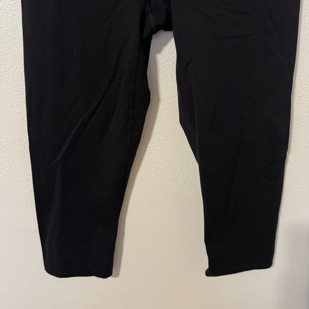 Spanx Booty Boost Active Cropped Compression Legg… - image 5